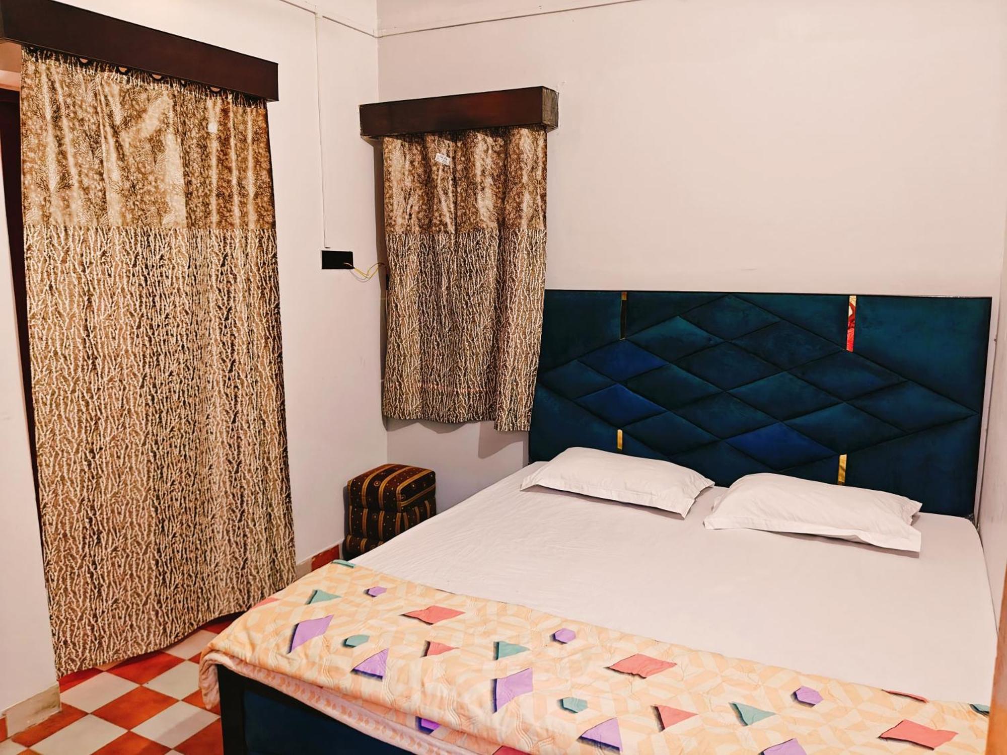Kiara Home Stays Varanasi Exteriör bild