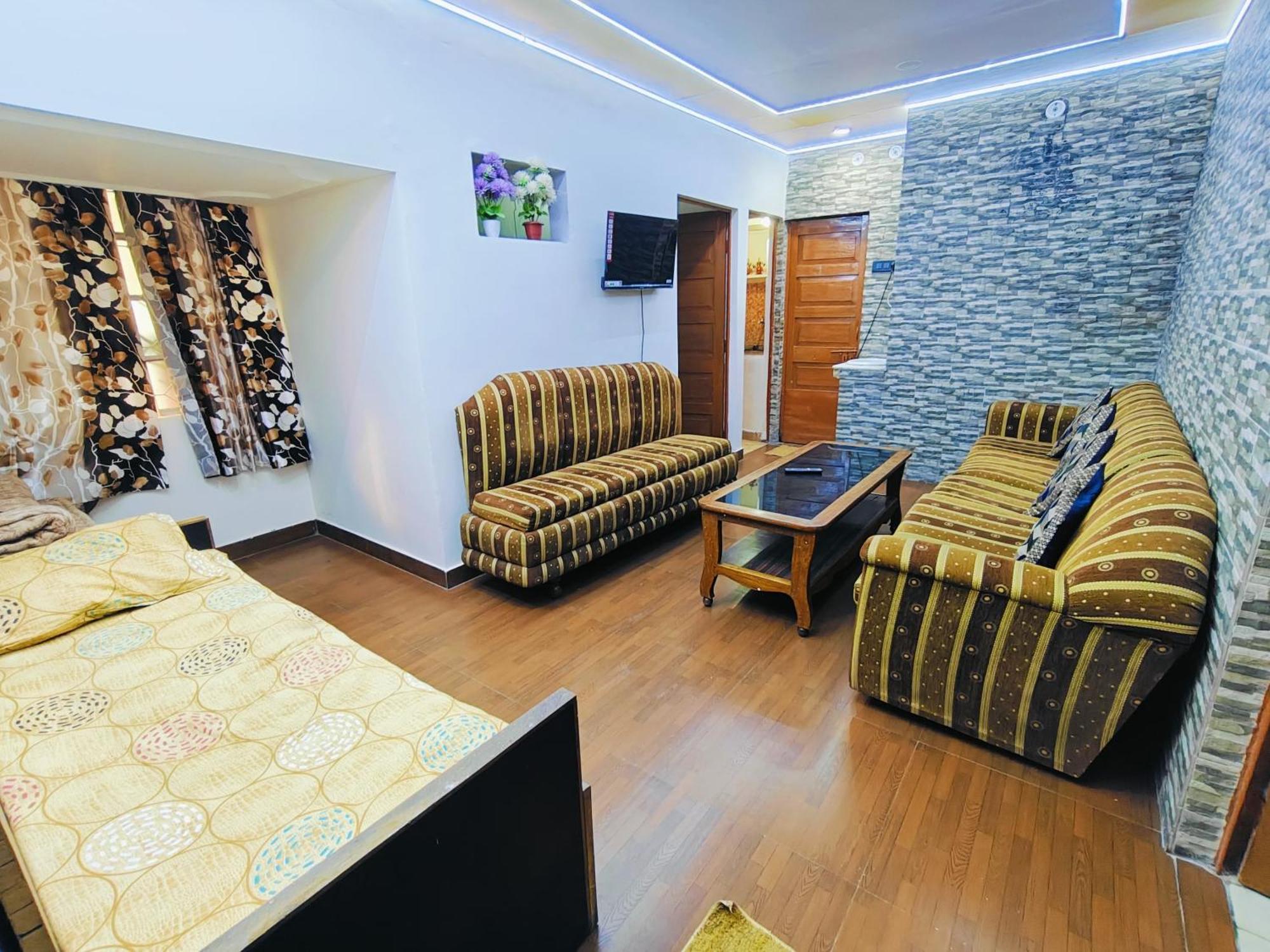 Kiara Home Stays Varanasi Exteriör bild
