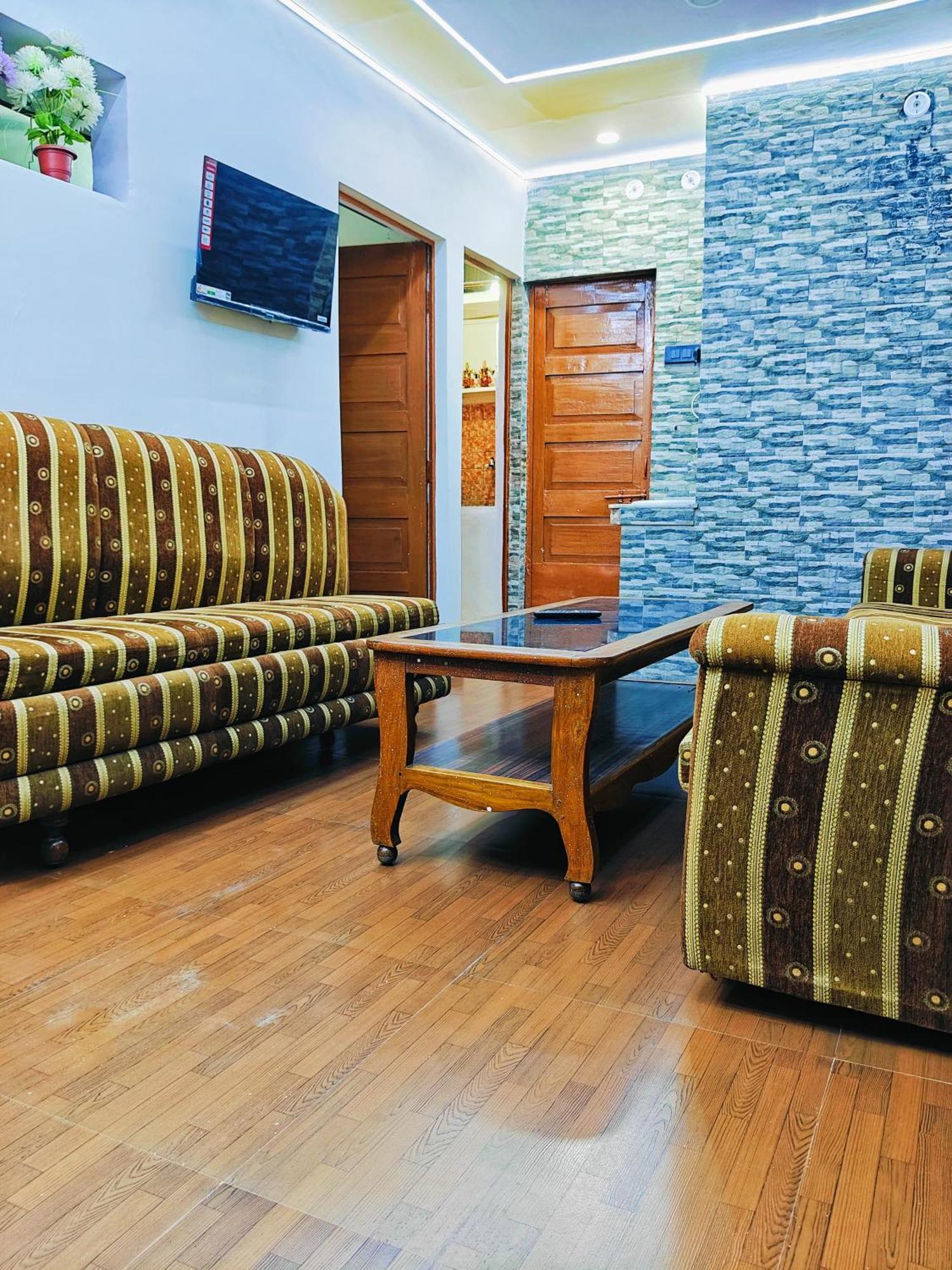 Kiara Home Stays Varanasi Exteriör bild