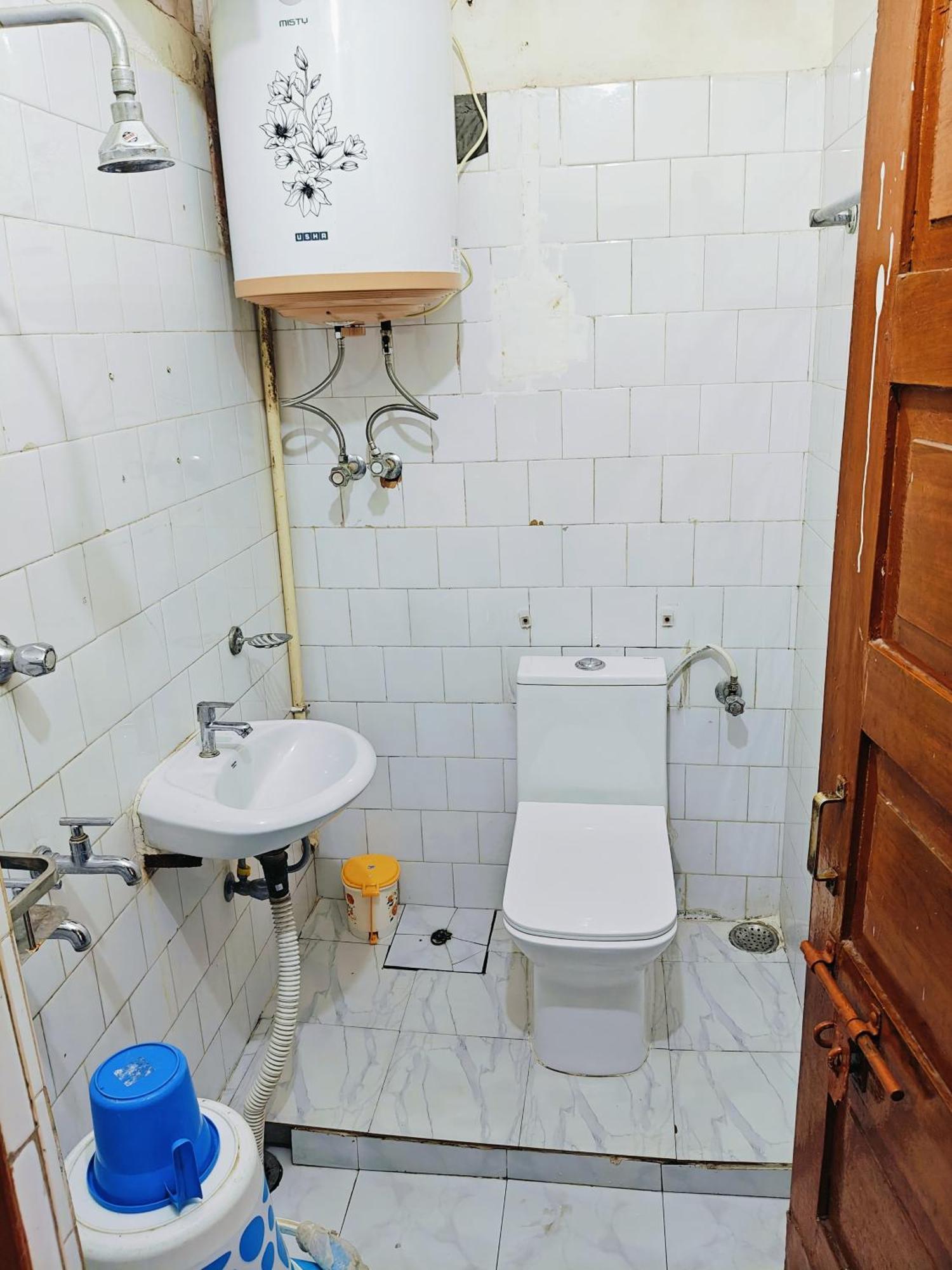 Kiara Home Stays Varanasi Exteriör bild